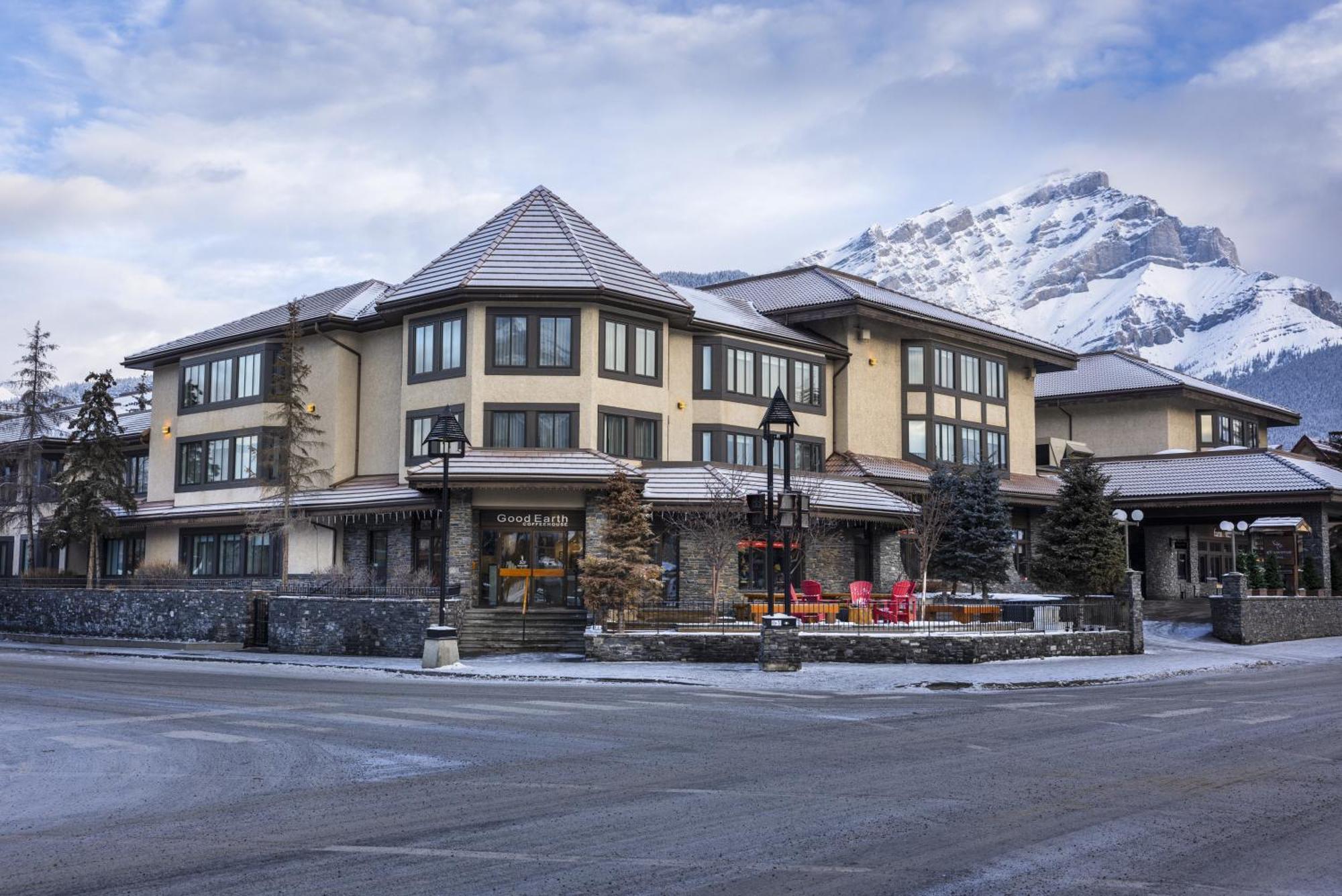 Elk + Avenue Hotel Banff Exterior photo