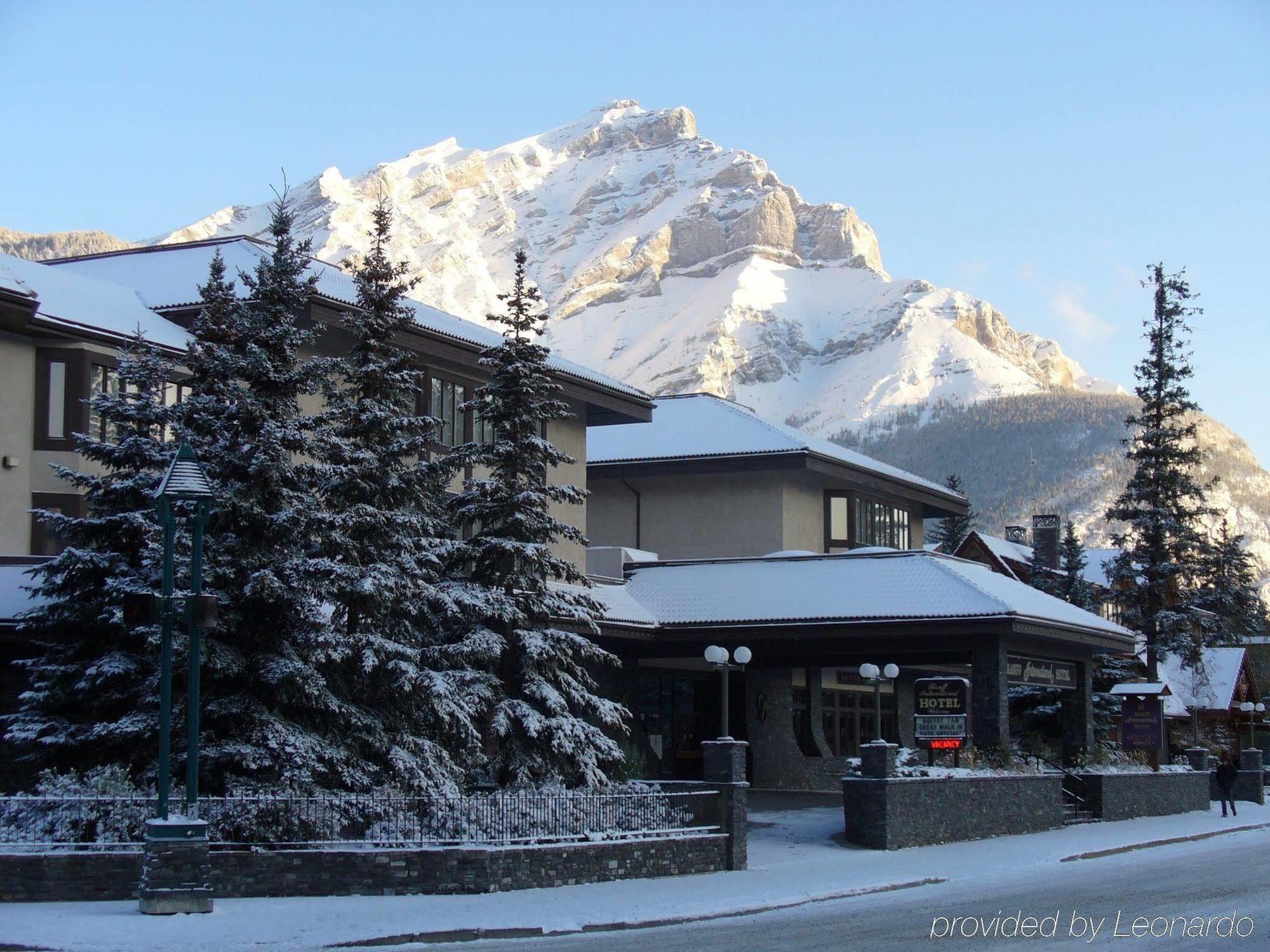 Elk + Avenue Hotel Banff Exterior photo