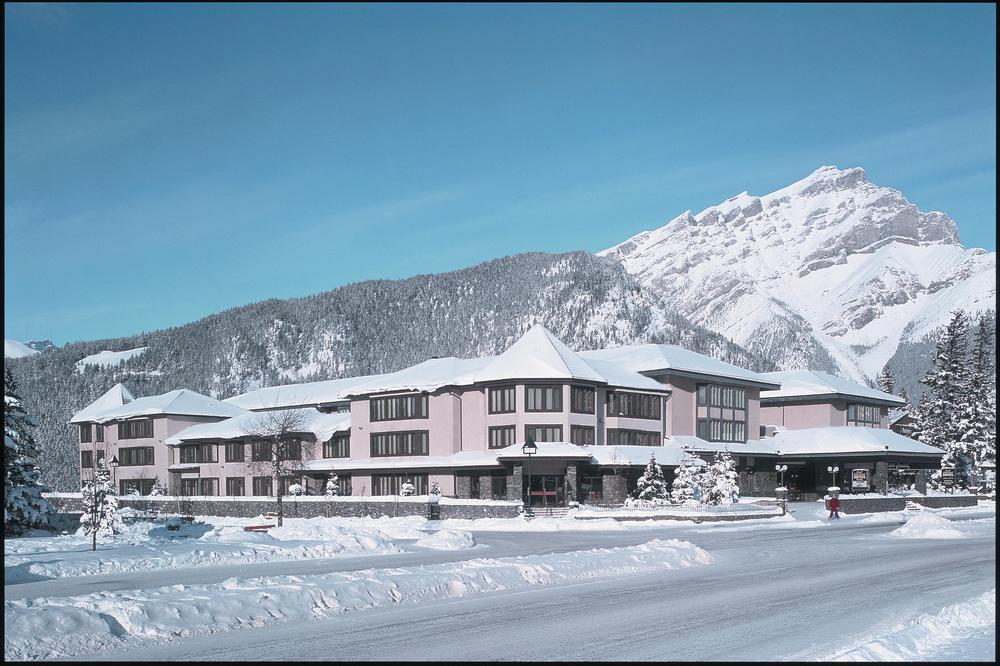 Elk + Avenue Hotel Banff Exterior photo