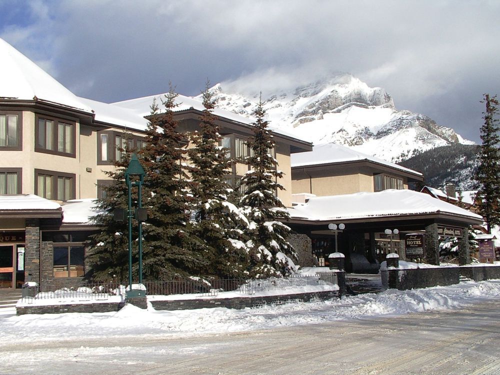 Elk + Avenue Hotel Banff Exterior photo